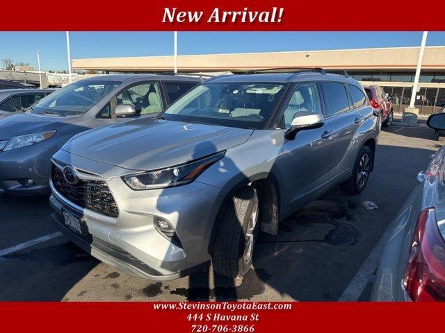 used 2021 Toyota Highlander car, priced at $27,981