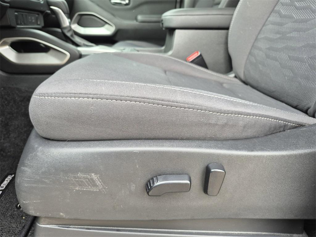 used 2023 Nissan Frontier car, priced at $36,286