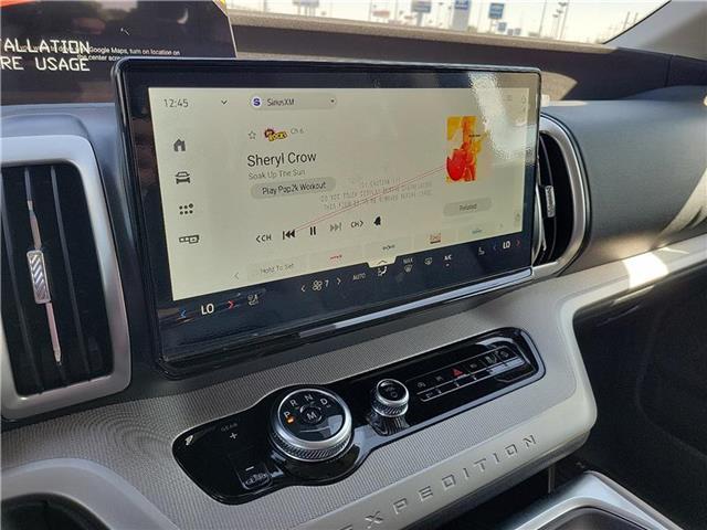 new 2025 Ford Expedition car, priced at $74,975