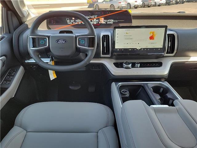 new 2025 Ford Expedition car, priced at $74,975