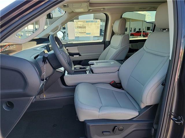 new 2025 Ford Expedition car, priced at $74,975