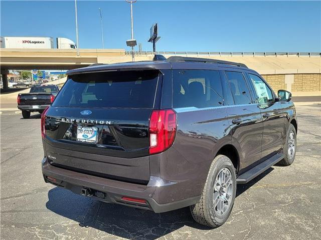 new 2025 Ford Expedition car, priced at $74,975