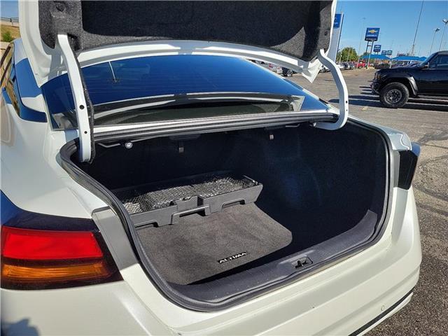 used 2024 Nissan Altima car, priced at $25,995