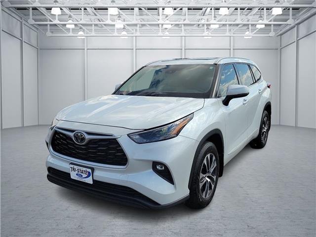 used 2022 Toyota Highlander car, priced at $36,950