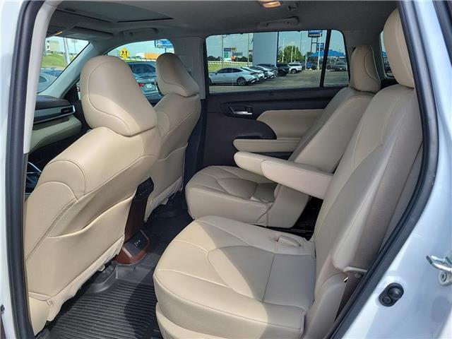 used 2022 Toyota Highlander car, priced at $36,950