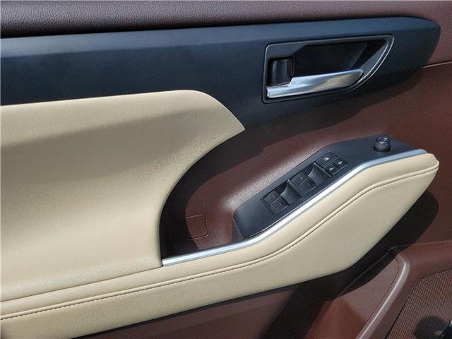 used 2022 Toyota Highlander car, priced at $36,950
