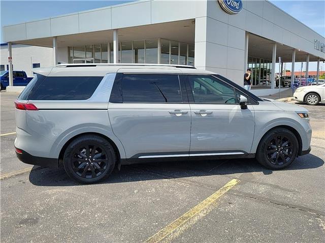 used 2024 Kia Carnival car, priced at $45,125