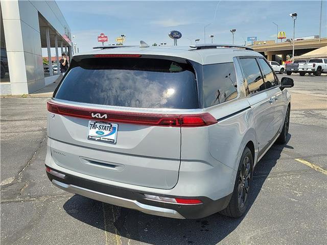 used 2024 Kia Carnival car, priced at $45,125