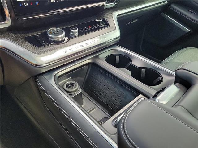 new 2025 Ford Expedition car, priced at $88,475