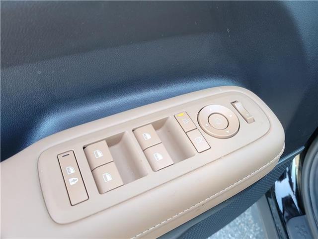 used 2025 Hyundai Santa Fe car, priced at $37,895