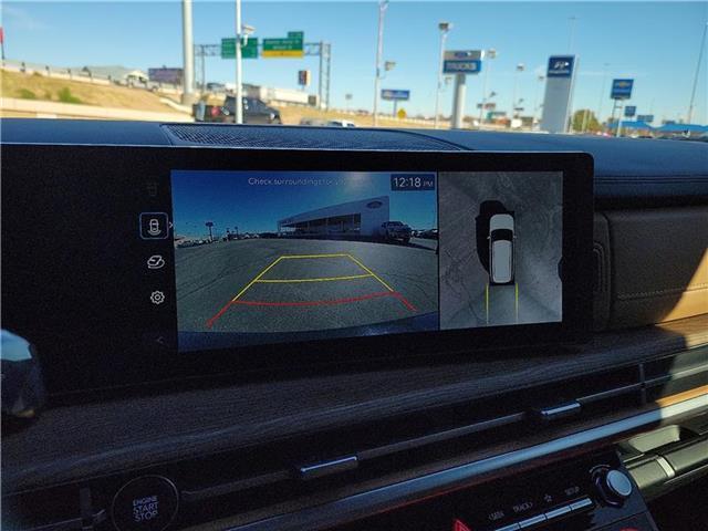 used 2025 Hyundai Santa Fe car, priced at $37,895