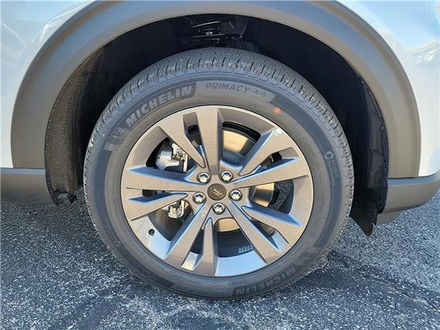 new 2025 Ford Explorer car, priced at $51,905