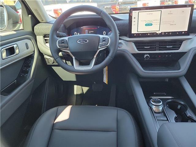 new 2025 Ford Explorer car, priced at $51,905