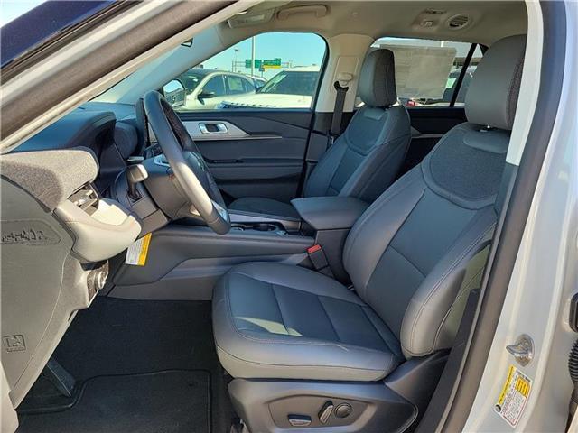new 2025 Ford Explorer car, priced at $51,905