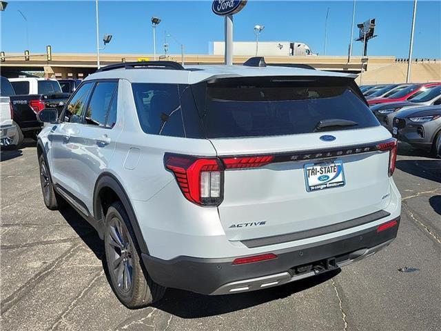 new 2025 Ford Explorer car, priced at $51,905