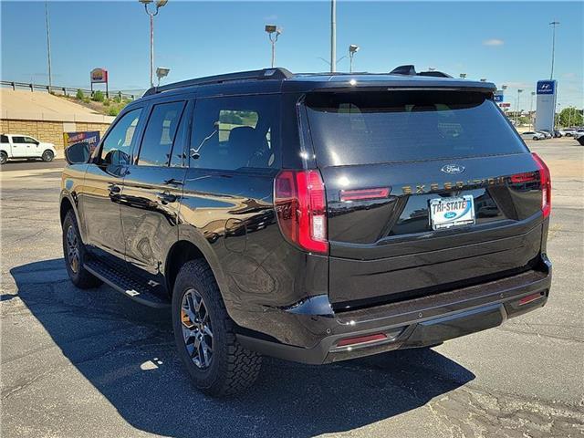new 2025 Ford Expedition car, priced at $86,135