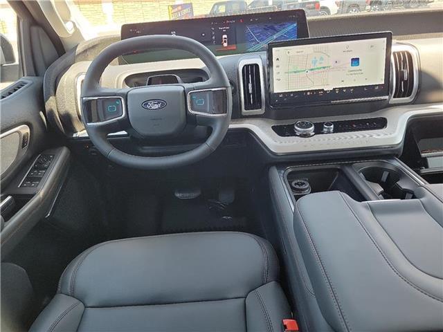new 2025 Ford Expedition car, priced at $74,000
