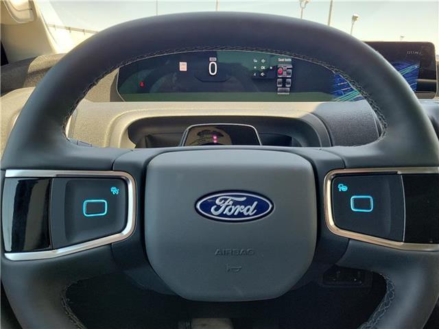 new 2025 Ford Expedition car, priced at $74,000