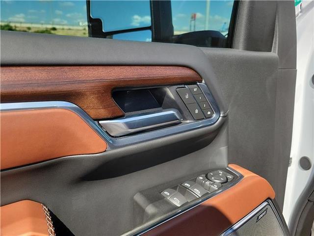 used 2025 GMC Sierra 2500 car, priced at $92,595