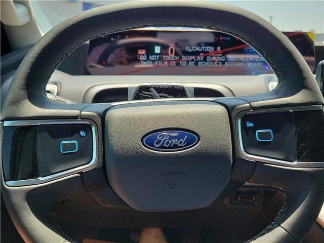 new 2025 Ford Expedition car, priced at $76,260