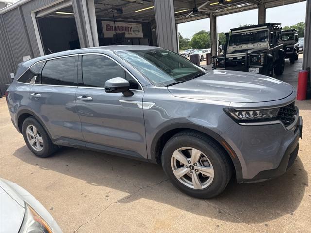 used 2023 Kia Sorento car, priced at $24,030