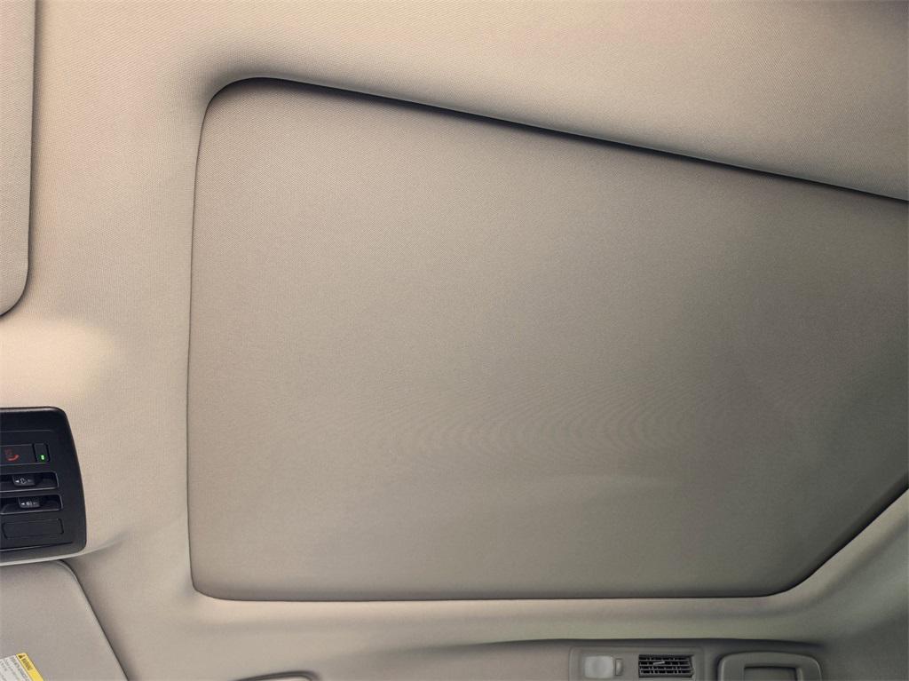new 2025 Nissan Pathfinder car, priced at $38,586