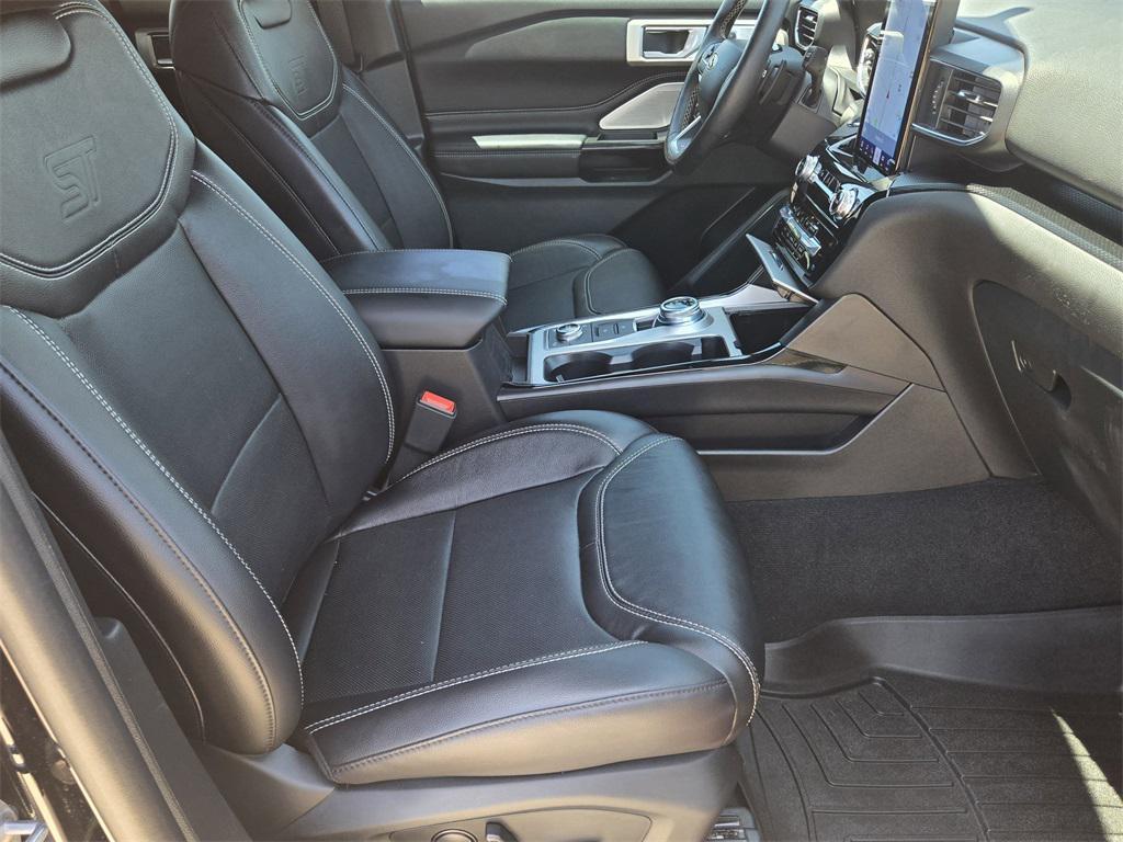 used 2024 Ford Explorer car, priced at $47,384