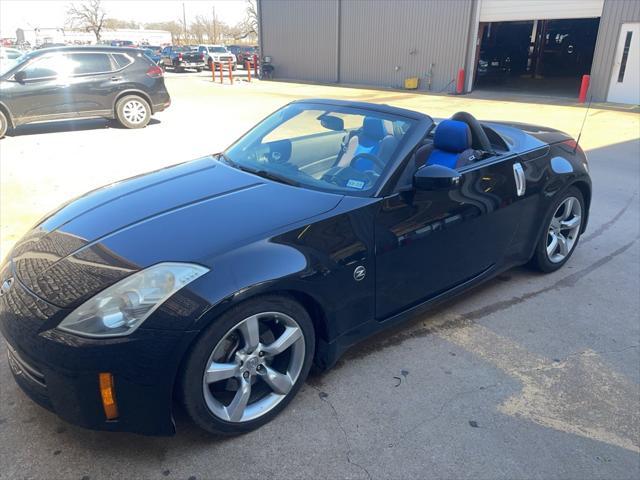 used 2006 Nissan 350Z car, priced at $9,995