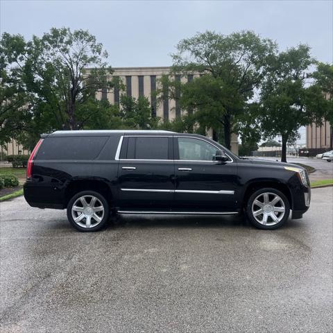 used 2020 Cadillac Escalade ESV car, priced at $40,277