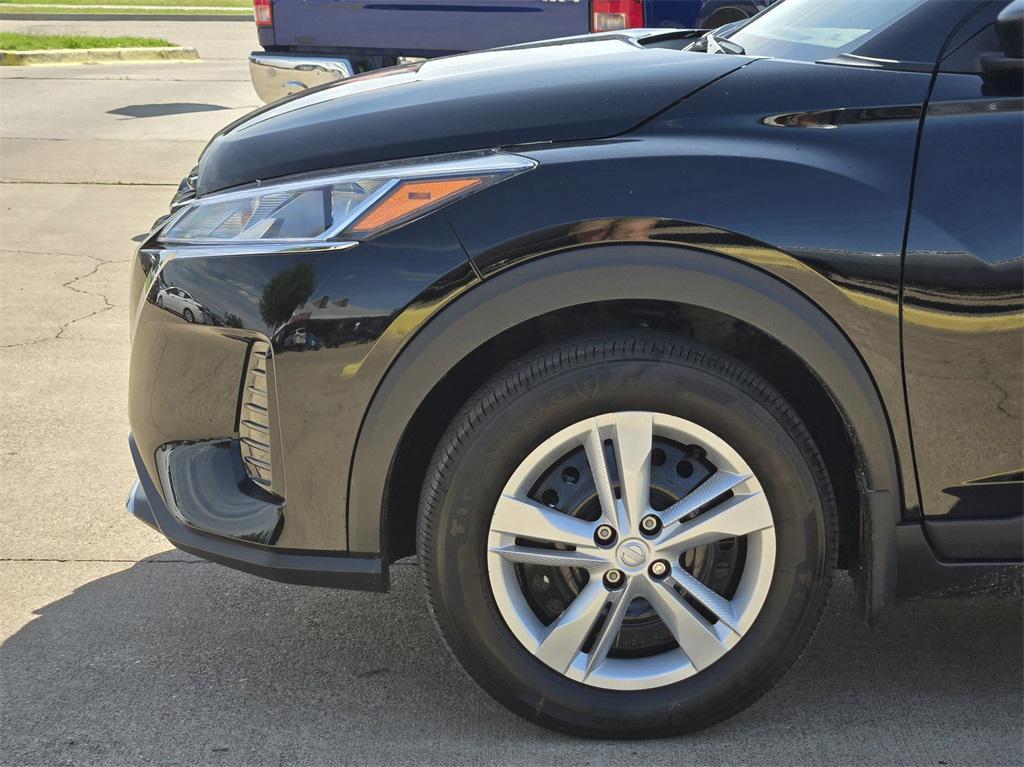 new 2025 Nissan Kicks car, priced at $21,407
