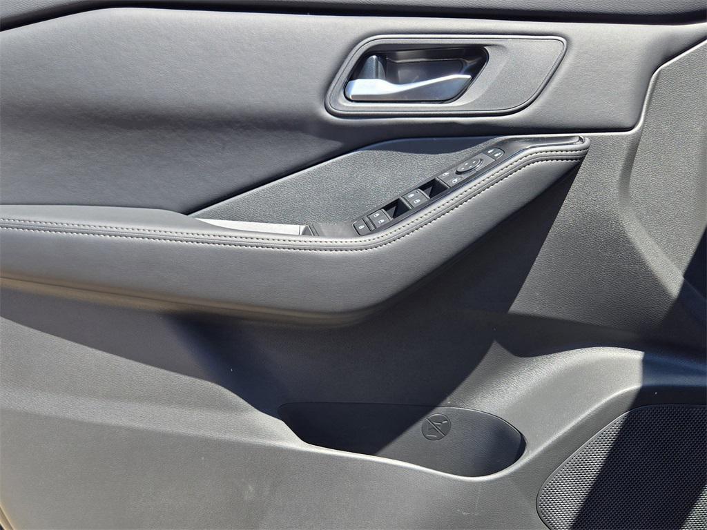 new 2026 Nissan Rogue car, priced at $31,153