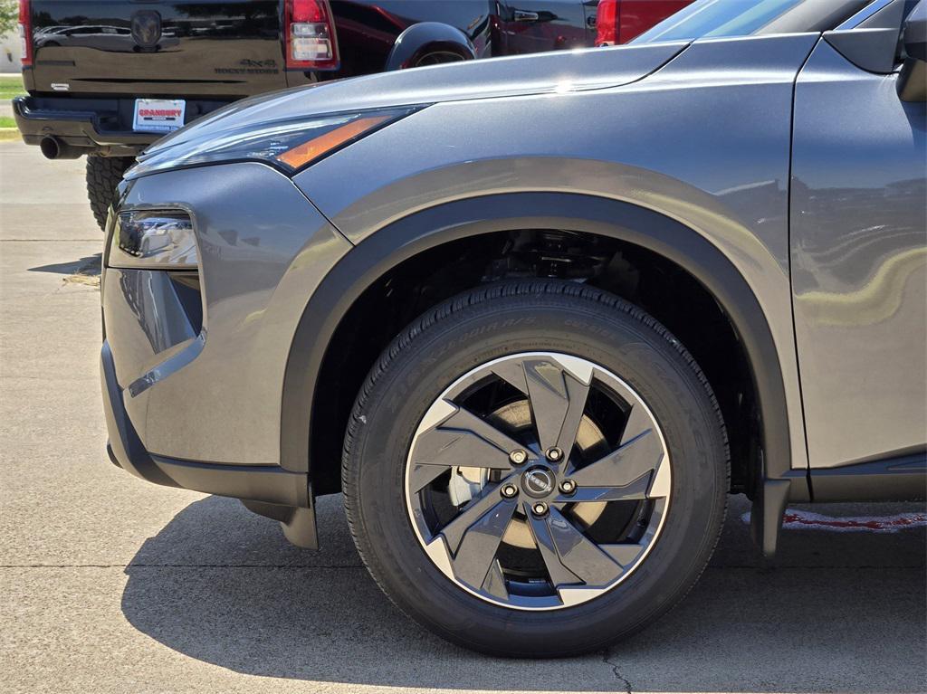 new 2025 Nissan Rogue car, priced at $30,857