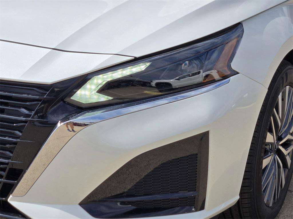 new 2025 Nissan Altima car, priced at $31,133
