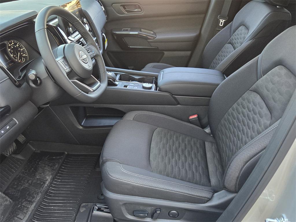 new 2025 Nissan Pathfinder car, priced at $35,703