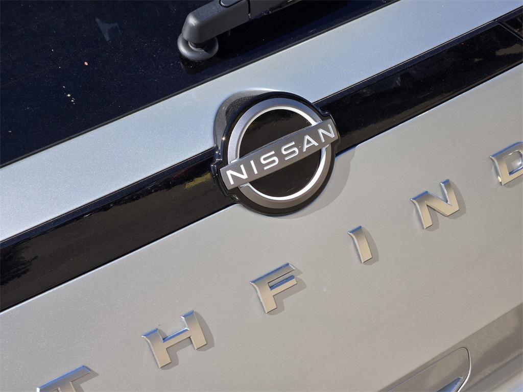 new 2025 Nissan Pathfinder car, priced at $35,703