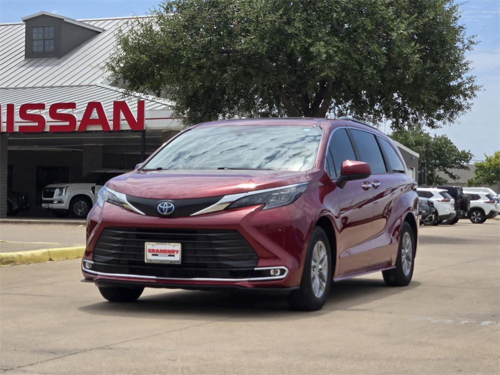 used 2024 Toyota Sienna car, priced at $45,995