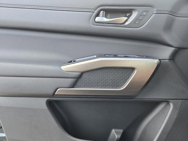 new 2025 Nissan Pathfinder car, priced at $48,809