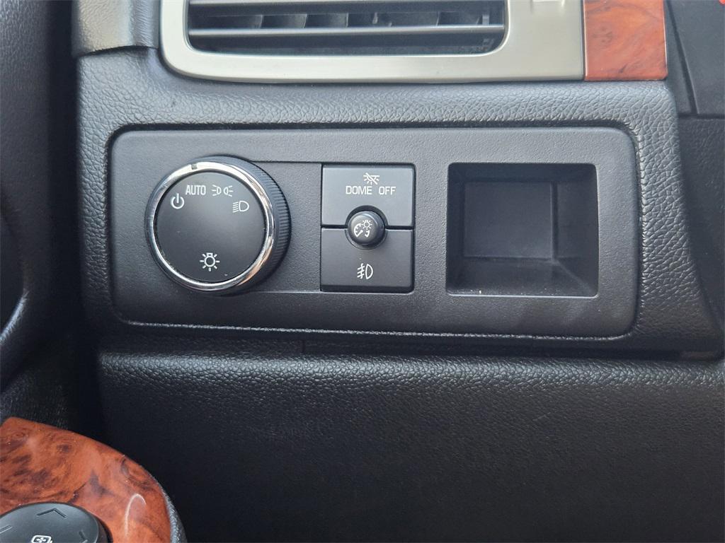 used 2013 Chevrolet Avalanche car, priced at $15,537