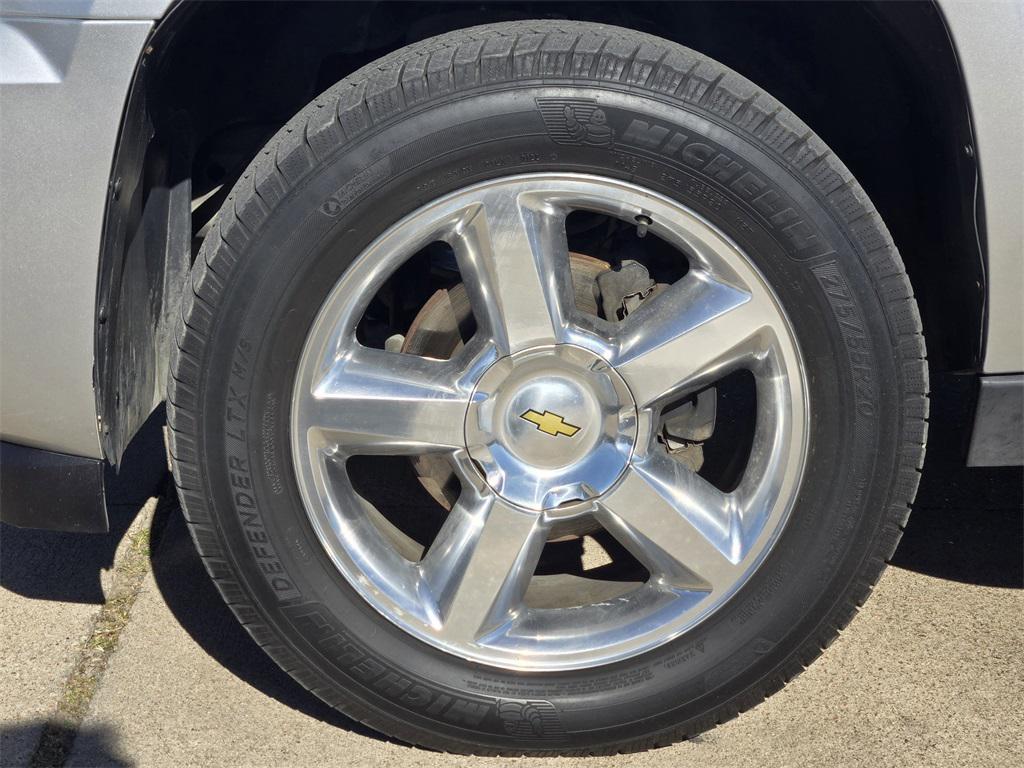 used 2013 Chevrolet Avalanche car, priced at $15,537