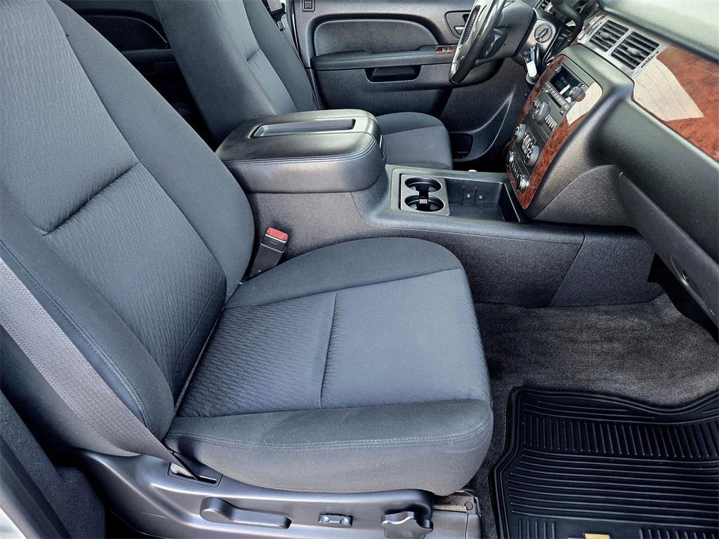 used 2013 Chevrolet Avalanche car, priced at $15,537