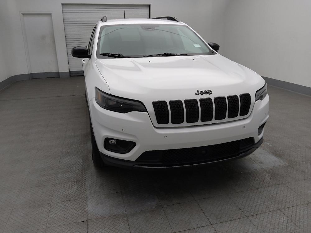 used 2023 Jeep Cherokee car, priced at $22,095