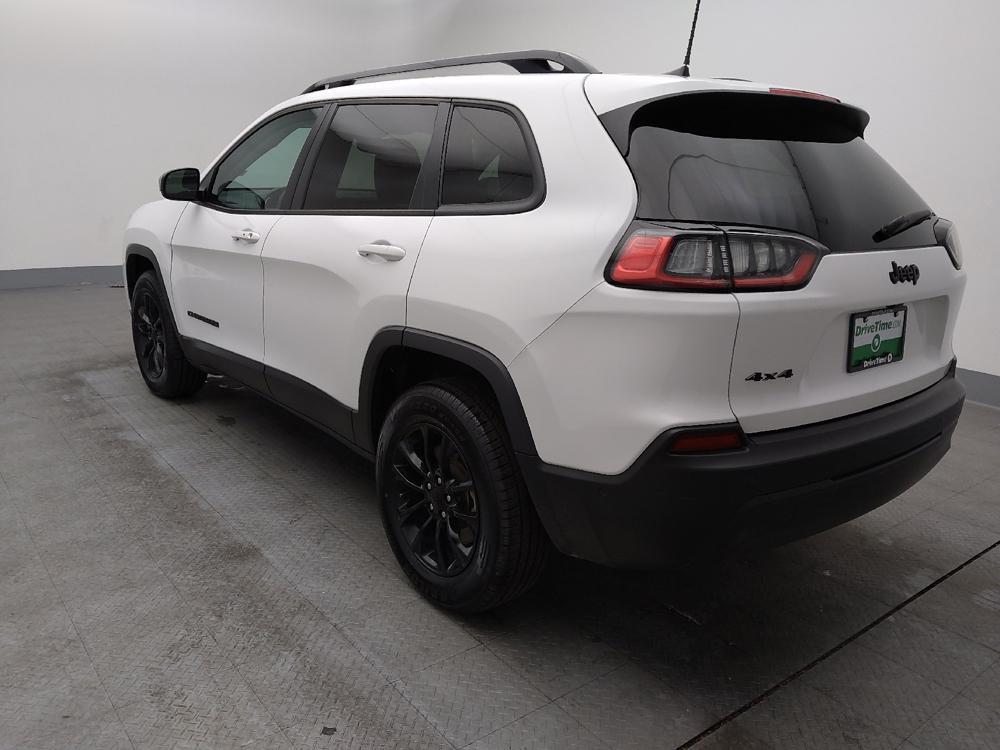 used 2023 Jeep Cherokee car, priced at $22,095