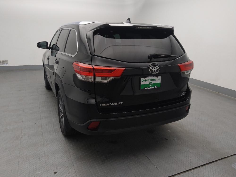 used 2018 Toyota Highlander car, priced at $24,295