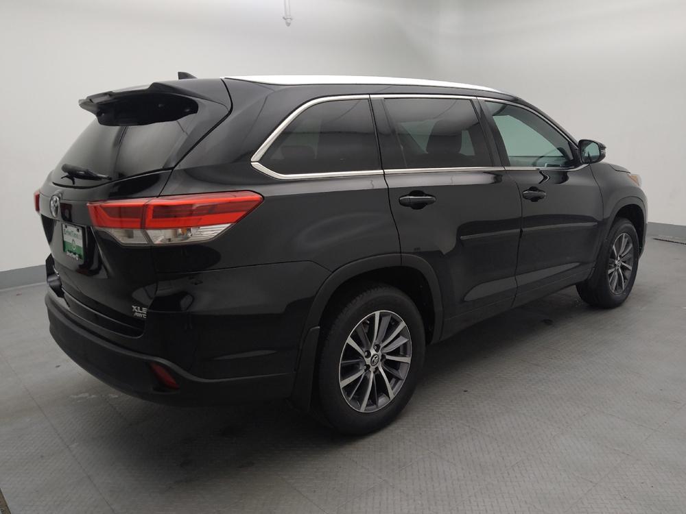 used 2018 Toyota Highlander car, priced at $24,295
