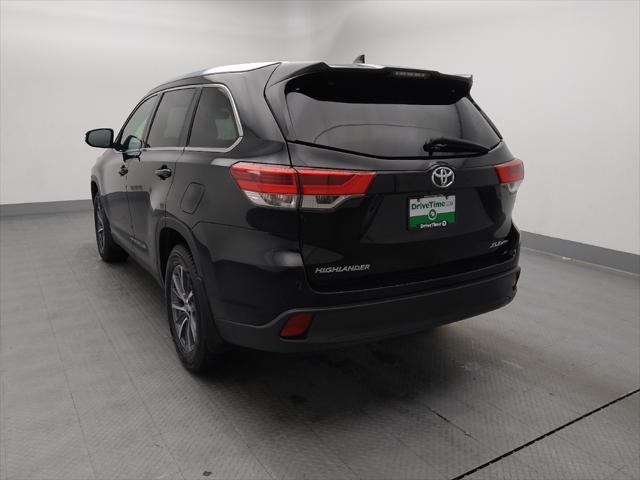 used 2019 Toyota Highlander car, priced at $27,995