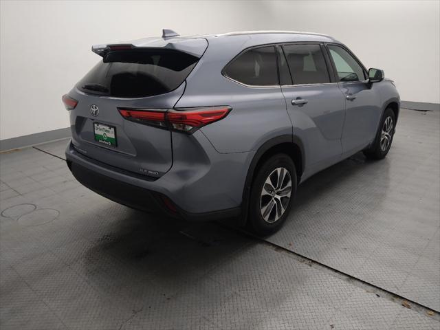 used 2022 Toyota Highlander car, priced at $29,695