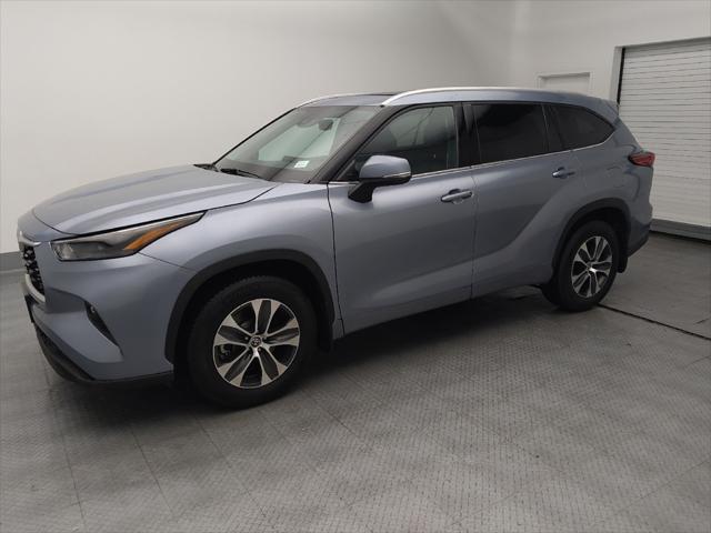 used 2022 Toyota Highlander car, priced at $29,695