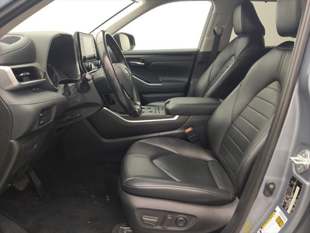 used 2022 Toyota Highlander car, priced at $29,695