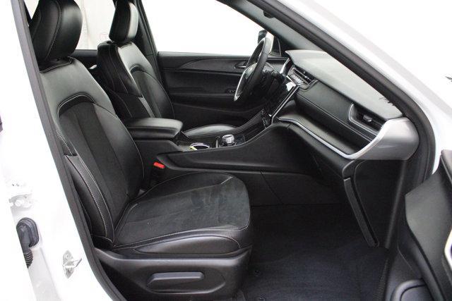 used 2024 Jeep Grand Cherokee car, priced at $36,510