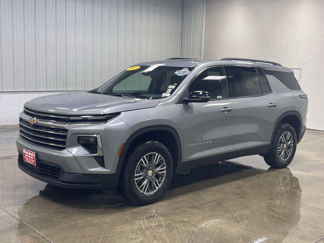 used 2025 Chevrolet Traverse car, priced at $40,018